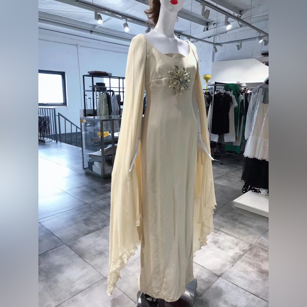 US 10 IVAN MONTESI Floral Cape Maxi Gown NWT